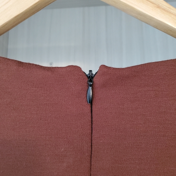 Size 4 sleeveless dress - Picture 5 of 6